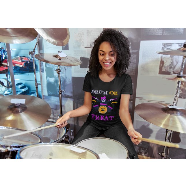 Trum oder Leckerei Skeletton Halloween T-Shirt (Von Creator hochgeladen)