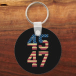 Trump 2024 45 47 Vintage amerikanische Flagge Retr Schlüsselanhänger<br><div class="desc">Trump 2024 45 47 Vintage amerikanische Flagge Retro 4547 Trump 2024</div>