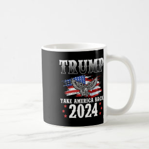 Trump 2024: Amerikas amerikanische Flagge als Trum Kaffeetasse