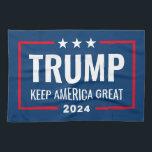 Trump 2024 Behielt Amerika groß - blau rot Geschirrtuch<br><div class="desc">Ein Design, das Präsident Trumps Wiederwahlkampf unterstützt. Ein modernes und minimales Layout, das uns in einer Menschenmenge widerstehen wird. Der marineblaue Hintergrund kann bei diesem perfekten Design für Donald Trump geändert werden. Dieses klassische Design ist kühn und leicht zu lesen. Trump ist sehr groß und kann von weitem gesehen werden....</div>