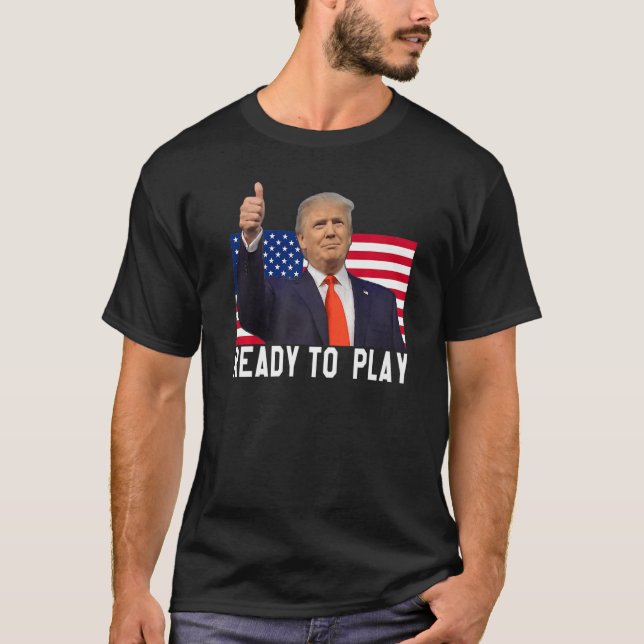 Trump 2024 Flag 45 47 Wahlen Rettete Amerika wiede T-Shirt (Vorderseite)