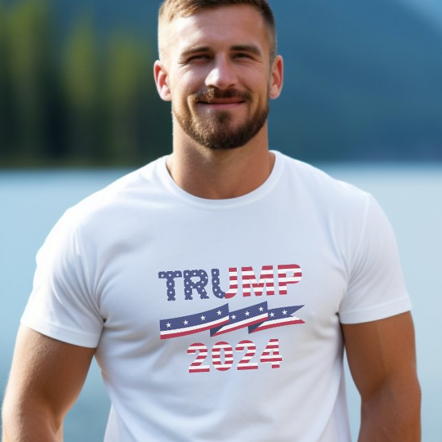 Trump 2024 US Flagge T-Shirt (Von Creator hochgeladen)