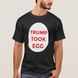 Trump a pris un t-shirt