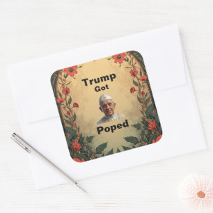 Trump bekam Aufkleber aufgeklebt