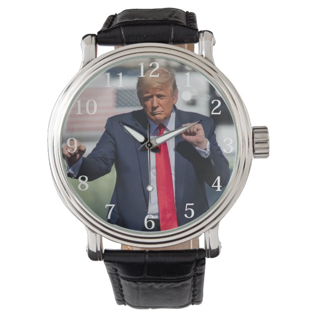 Trump Dance Funny Armbanduhr (Vorderseite)