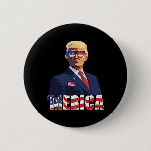 Trump freut sich über den 4. Juli Trumps amerikani Button