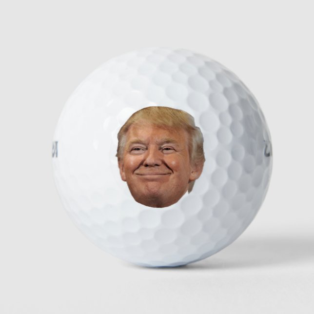 Trump gegenüber Golf Ball (Vorderseite)
