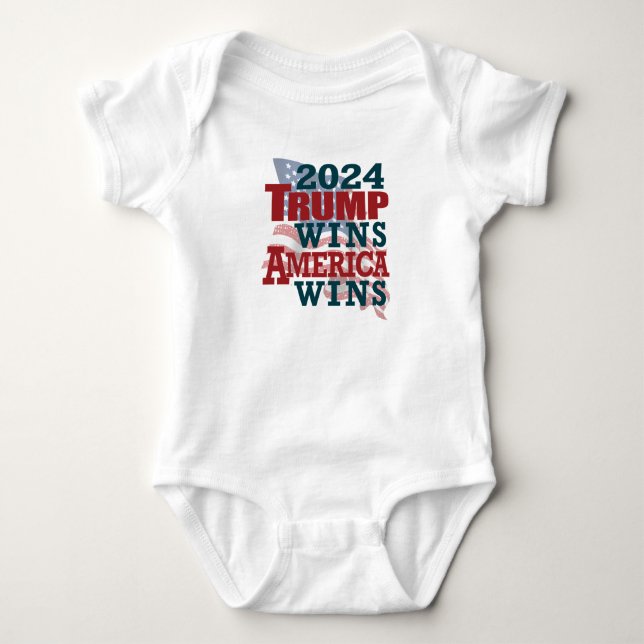 Trump gewinnt 2024 - Amerika gewinnt Baby Strampler (Vorderseite)