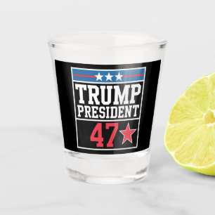 Trump gewinnt die Wahl 2024 Trump gewann 2024 Schnapsglas
