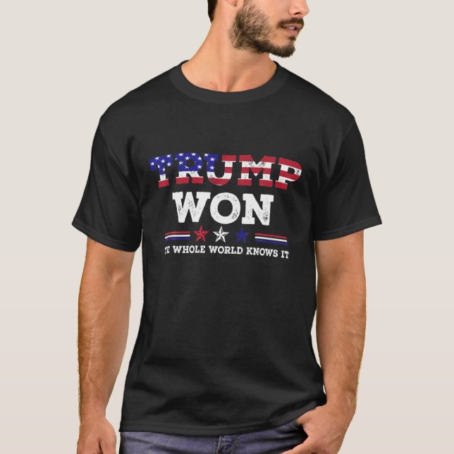 Trump gewinnt T Shirt 4. Juli American Flag Patrio (Vorderseite)