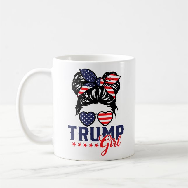 Trump Girl Messy Bun Trump 2024 Wahl Kaffeetasse (Links)