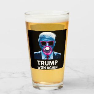 Trump hat erneut die Wahl 2024 zum Präsidenten gew Glas