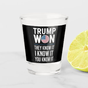 Trump hat gewonnen, sie wissen es 2024 47. Präside Schnapsglas