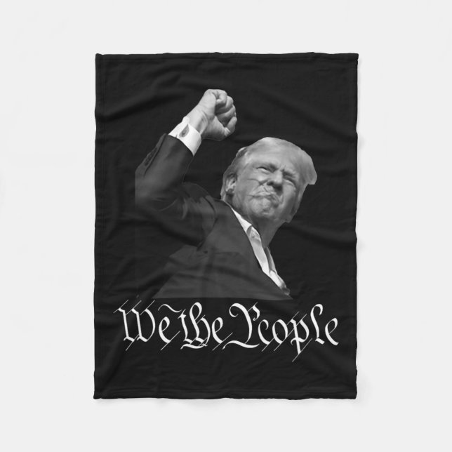 Trump hebt die Faust des Volkes auf Fleecedecke (Vorderseite)