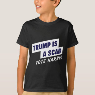 Trump ist ein Wahlgang - 2024 abstimmen Harris T-Shirt