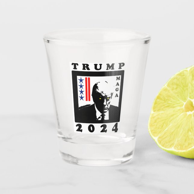 TRUMP MAGA 2024 SCHNAPSGLAS (Vorderseite)