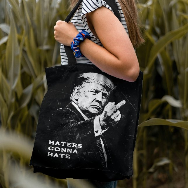 Trump Middle Finger 2026 Meme Funny Tasche (Von Creator hochgeladen)