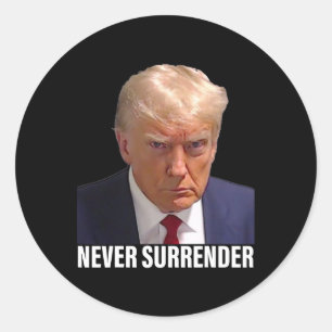 Trump Mugshot macht Männer niemals übergeben Runder Aufkleber