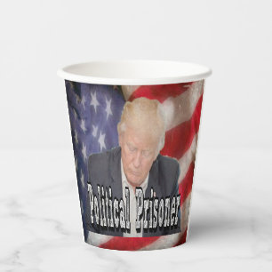 Trump Politischer Gefangener Pappbecher