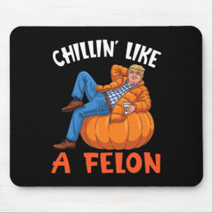 Trump trinkt Kaffee auf Kürbis, chillen wie ein Ve Mousepad
