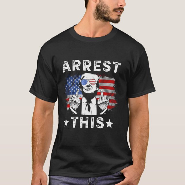 Trump verhaftet diesen lustigen Trump 2024 verurte T-Shirt (Vorderseite)