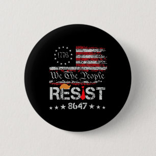 Trump widerstehen Protest gegen die Fahne der poli Button