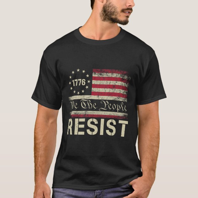 Trump widerstehen Protest gegen die Fahne der poli T-Shirt (Vorderseite)