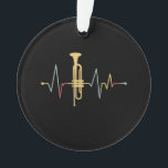 Trumpet Heartbeat Ornament<br><div class="desc">Dieses Trompetmusikoutfit aus Messing ist ein großartiges Geburtstagsgeschenk oder Weihnachtsgeschenk für alle,  die Musik,  Trompeten,  Musikinstrumente,  Musik,  Klappen,  Windinstrumente und seine Trompete Lieben.</div>