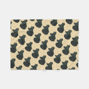 Trumpeter Pigeon Black Fleecedecke