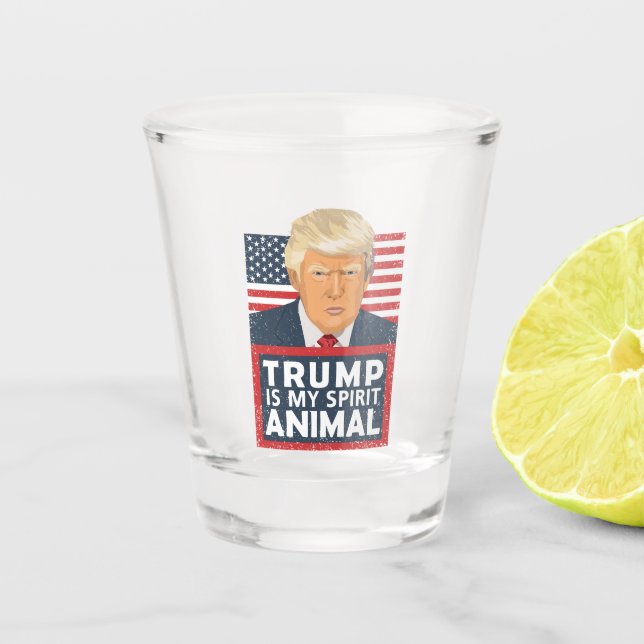 Trumpf ist mein lustiges Geist-Tier Schnapsglas (Vorderseite)