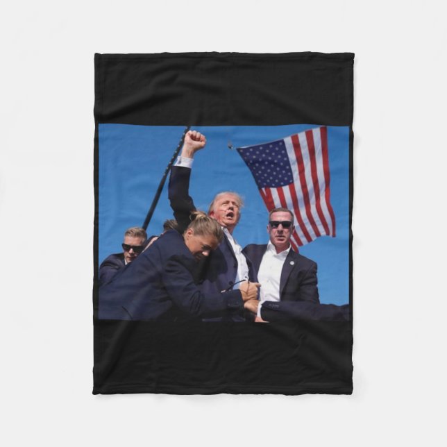 Trumps Angriff auf Trump im Kampf für Amerika - Tr Fleecedecke (Vorderseite)