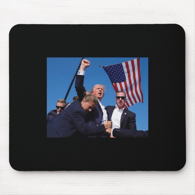 Trumps Angriff auf Trump im Kampf für Amerika - Tr Mousepad (Vorne)