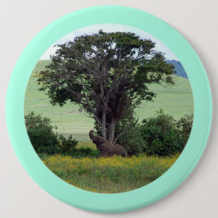 Trunk to Breeze - Ngorongoro Afrikanischer Elefant Button