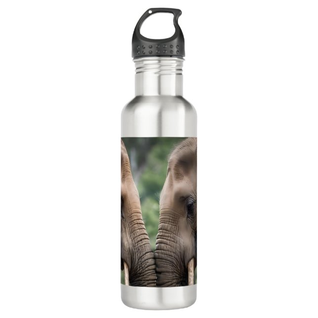 "Trunk to Trunk: Eine sanfte ElefantenEmbrace" Edelstahlflasche (Vorderseite)