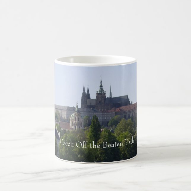 Tscheche weg vom geschlagenen Weg Kaffeetasse (Mittel)