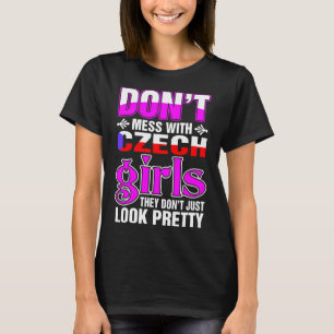 Tschechische Mädchen schauen hübsch T-Shirt