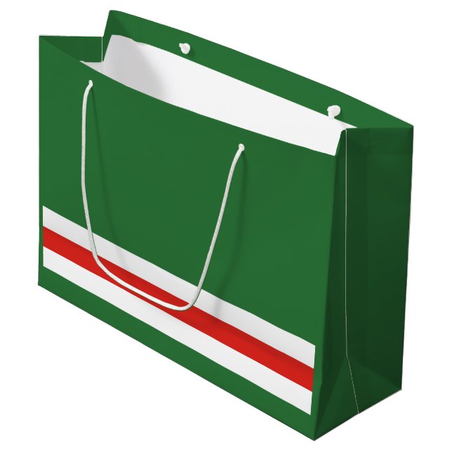 Tschetschenische Flagge Große Geschenktüte (Vorderseite Schrägansicht)