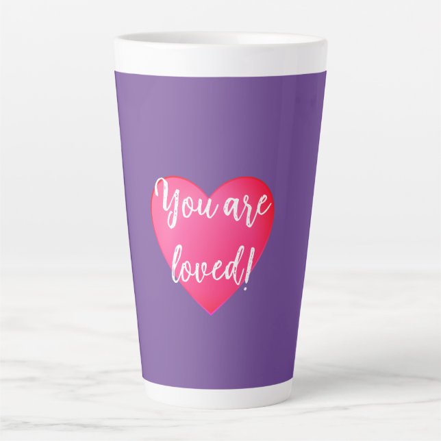 Tu es adoré Mug en latte violette (Devant)