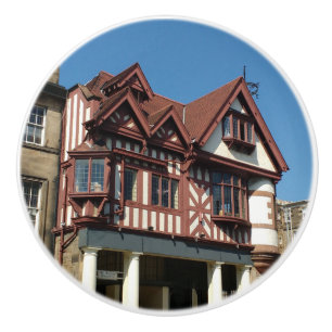 Tudor oak frame Gebäude, Edinburgh, Schottland Keramikknauf