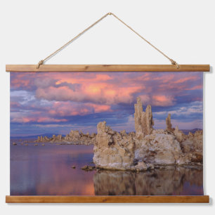 Tufa-Formationen am Mono Lake Wandteppich Mit Holzrahmen