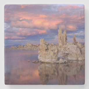 Tufa-Formationen am Mono-See Steinuntersetzer
