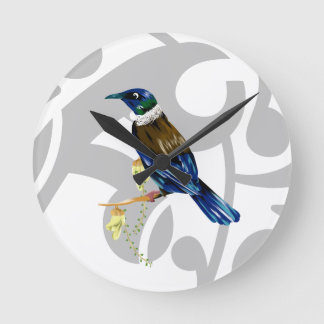 Tui koru pattern runde wanduhr