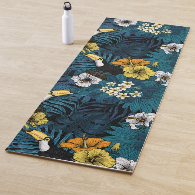 Tukane und tropische Flora, blau, gelb, orange Yogamatte (Beispiel)