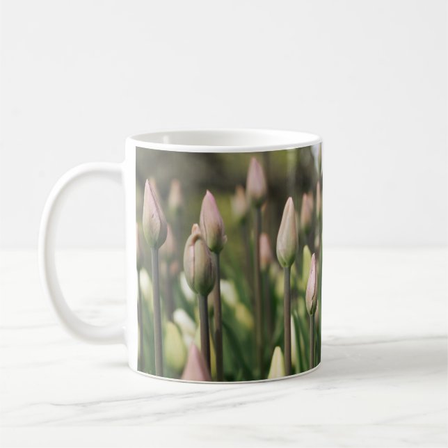 Tulips beginnen zu blühen kaffeetasse (Links)