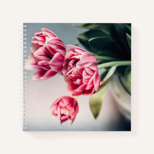 Tulips in einer Vase Notizbuch