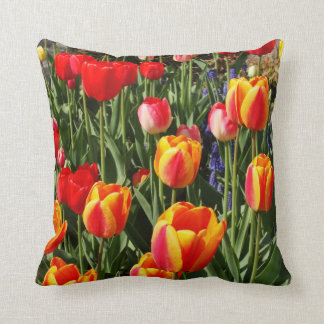 Tulpe-Flecken Kissen