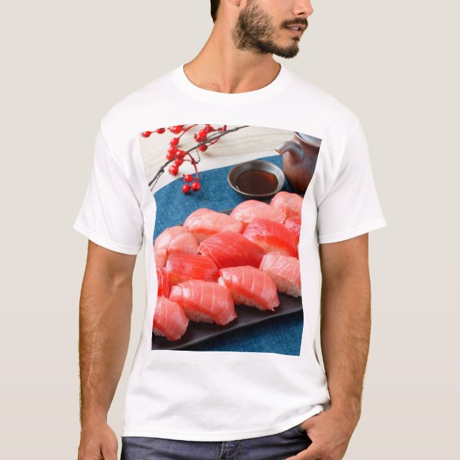 Tuna Parade – Red Gradient T-Shirt (Vorderseite)