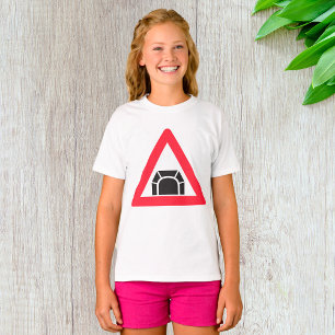 Tunnelwarnung Straßenzeichen T-Shirt