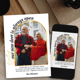 Tür ist immer offen Goldene Bogen-Foto Grau Bewege Ankündigung