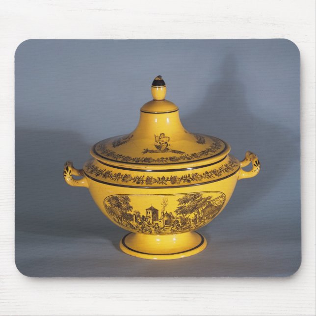 Tureen mit schwarzem Druckentwurf, c.1820 Mousepad (Vorne)